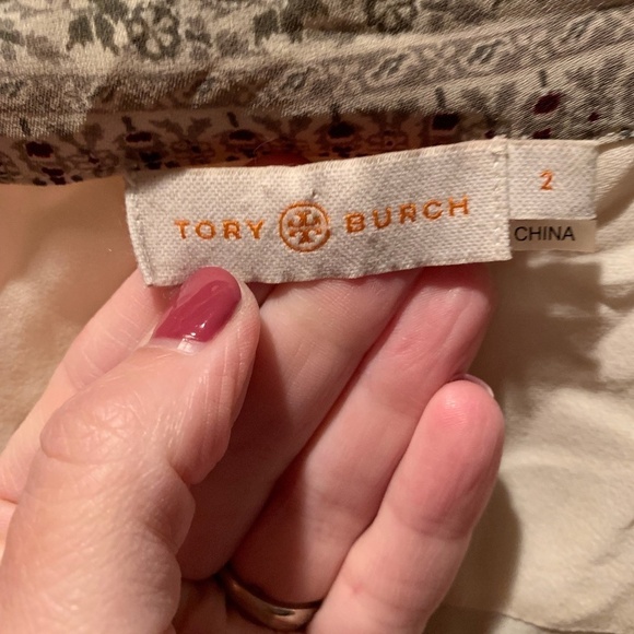 Tory Burch V-neck Silk Peasant Blouse in Cream size 2 - Picture 4 of 9